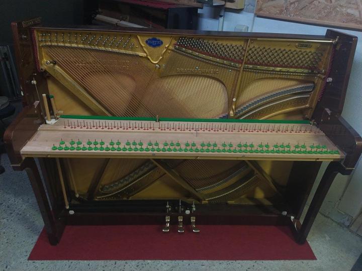 Confiez-nous l’accordage de votre piano pour maintenir l’harmonie et la justesse des notes !