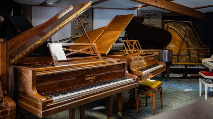 Faites l’acquisition d’un piano reconditionné, ajusté et préparé avec minutie !